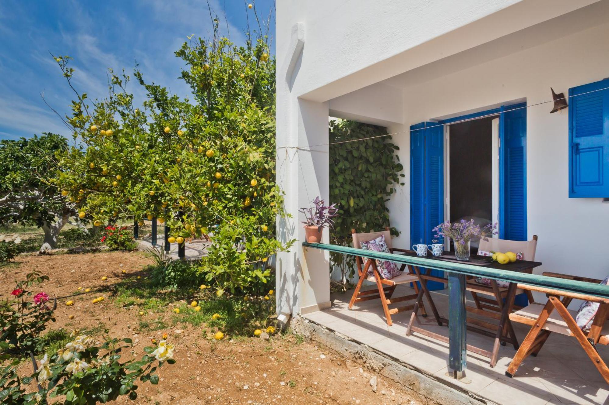 Pleiades Apartments Lefkos  Екстериор снимка